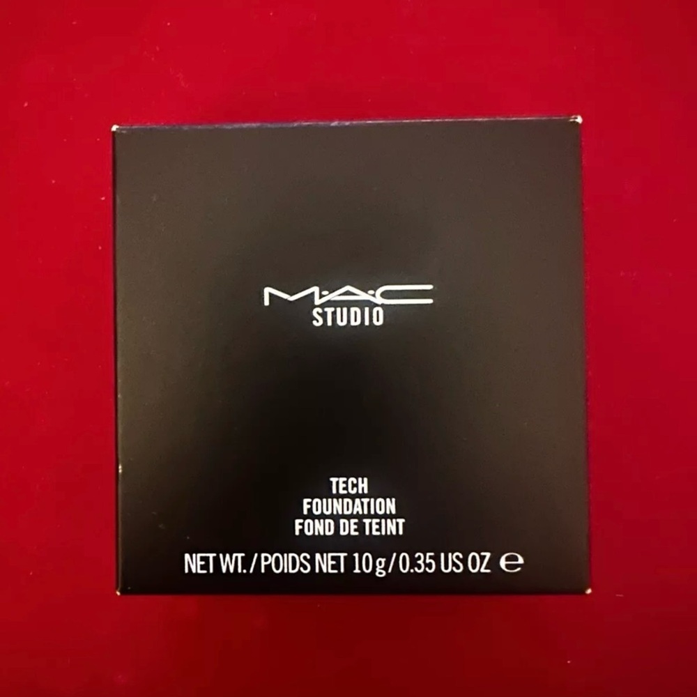 MAC Makeup Collection/Bundle. 7-PCS. Retails $259. Authentic. NEW! - Picture 6 of 13